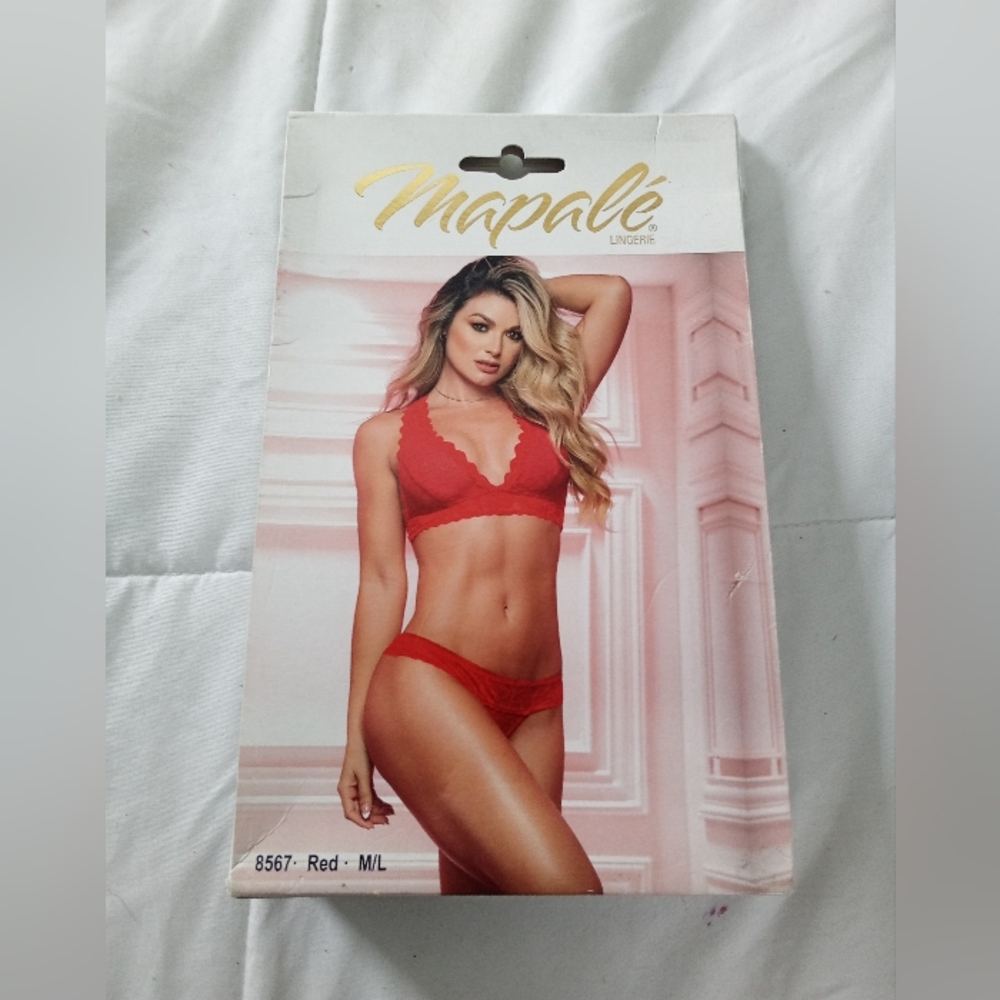 Women's Red Lace Lingerie Set